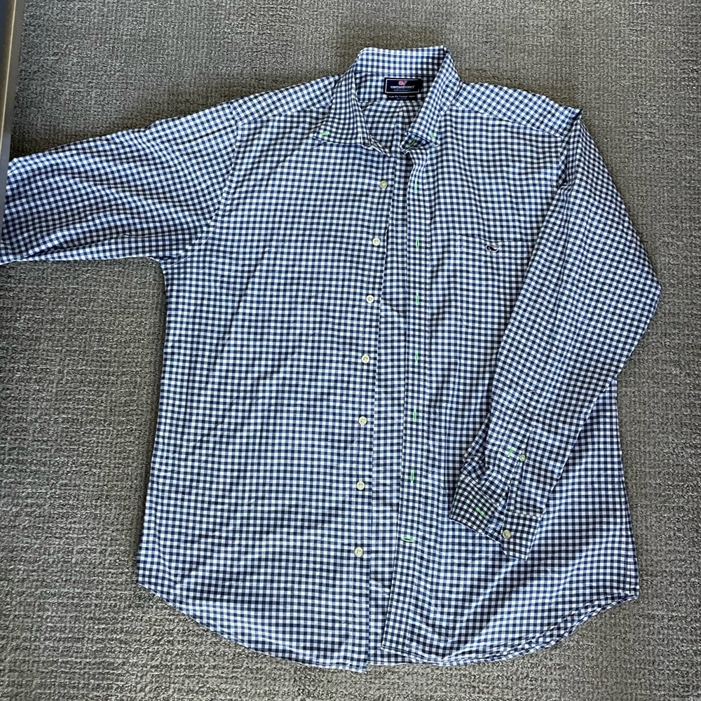 Vineyard Vines slim fit Tucker shirt